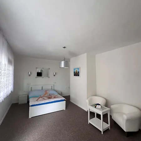 Faleza Debina Apartman