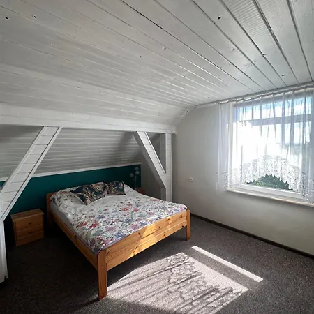 Faleza Debina Apartman *